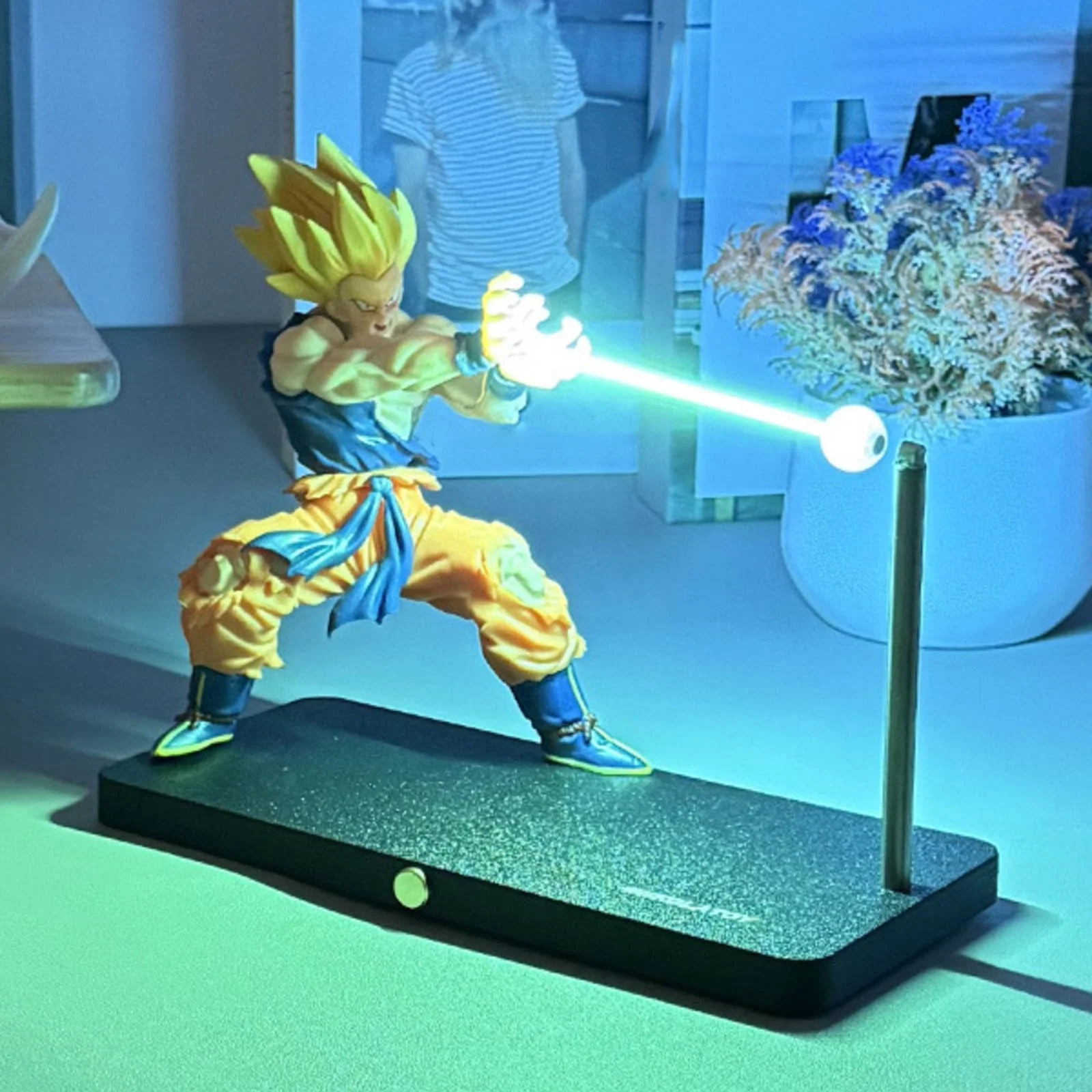 Product Review: Super Saiyan Night Light with LED Wave Effect & Magnetic Display Stand